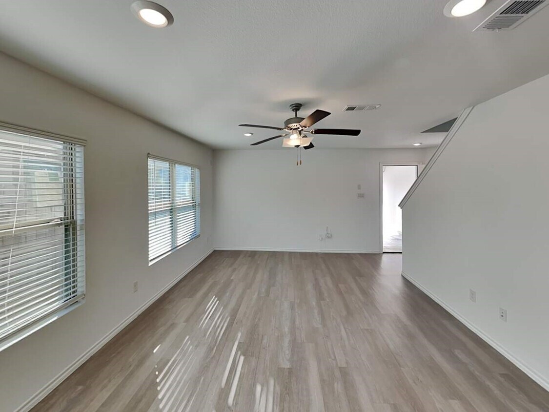 Foto principal - 18739 Faustina Way