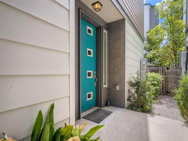 Foto del edificio - 1411 Waterloo Shore Ln