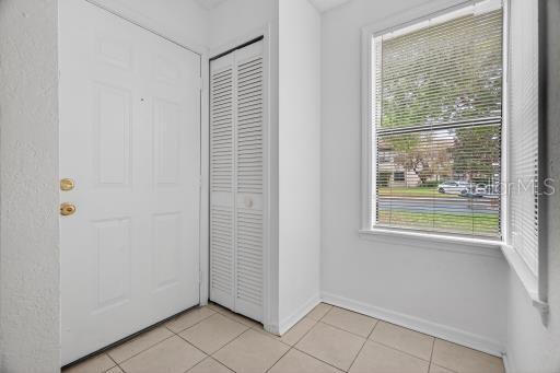 Foto del edificio - 2929 Antique Oaks Cir