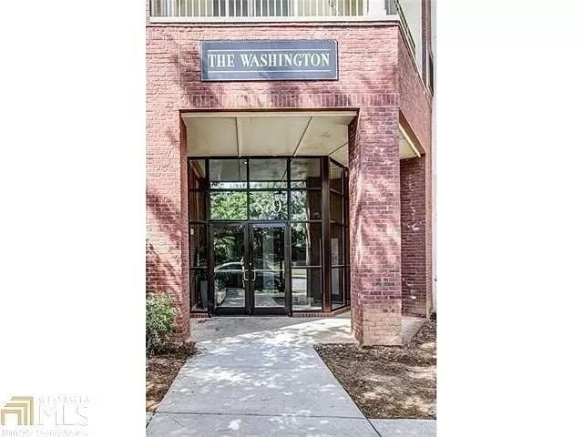 Building Photo - 870 Mayson Turner Rd NW