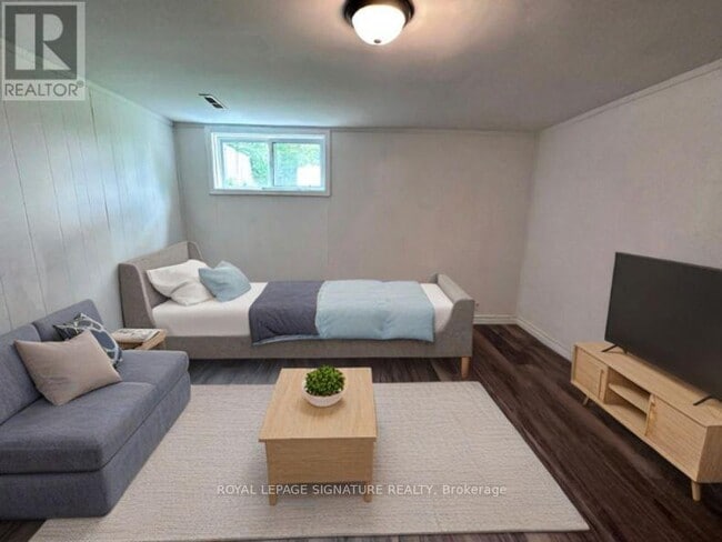 Building Photo - 55 Munson Crescent