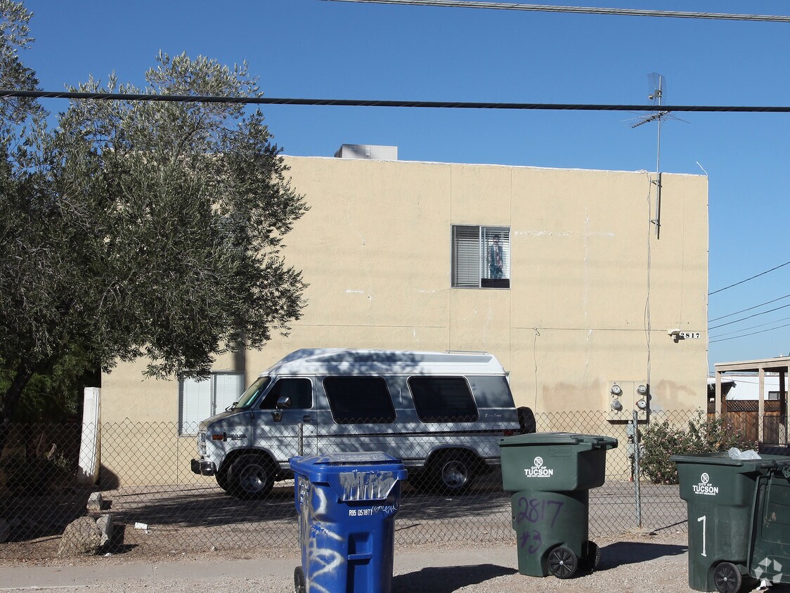 Foto del edificio - 2817 N Castro Ave