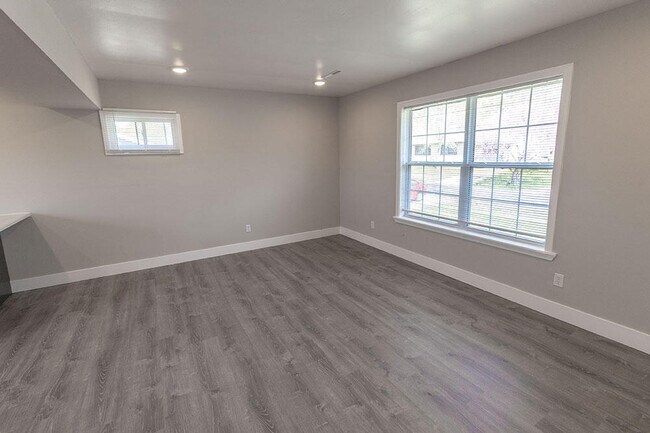 Foto del edificio - 3700 Greeley Dr