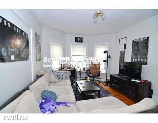 Primary Photo - 11 Endicott Ave
