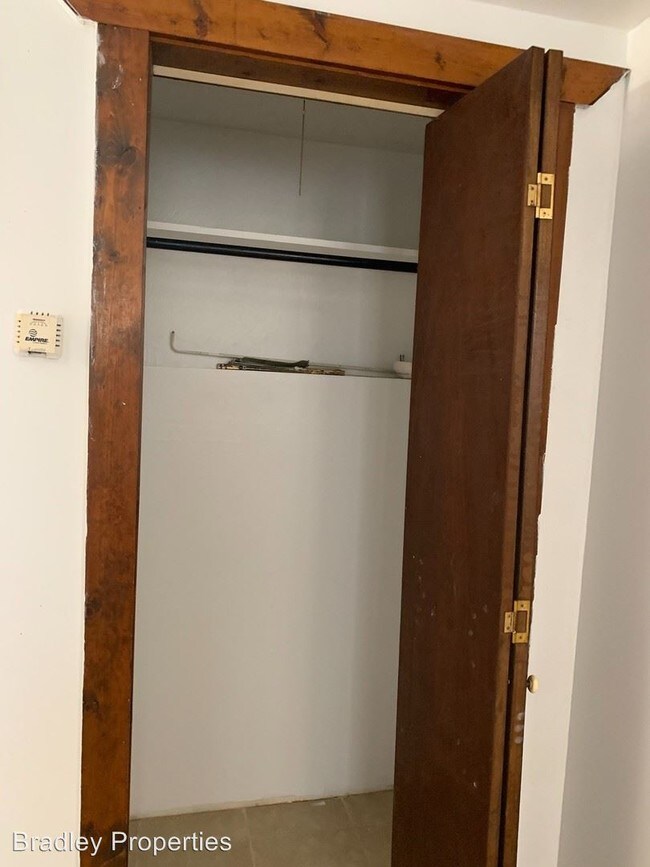 Foto del edificio - 912 E Allen St