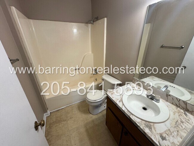 Foto del edificio - 1415 Virginia St