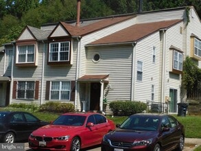 Building Photo - 10483 Campus Way S