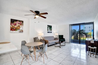 Building Photo - 777 NW 155th Ln