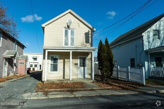 Building Photo - 512 Grand St