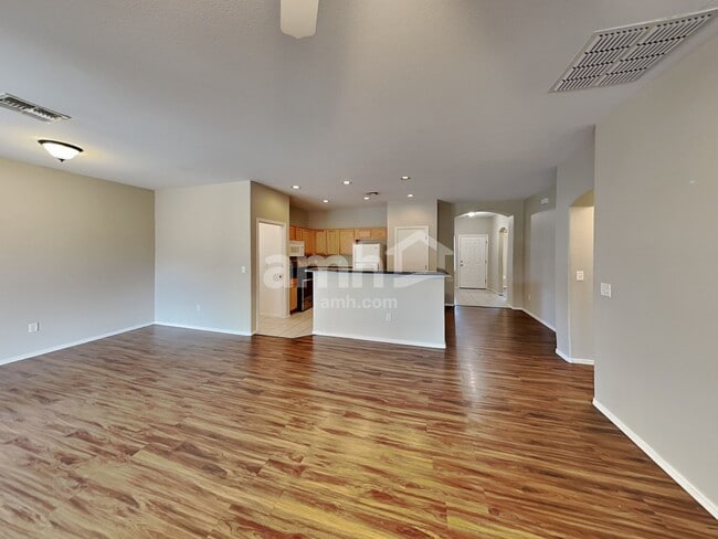 Foto del edificio - 3621 W Avenida Vera Cruz