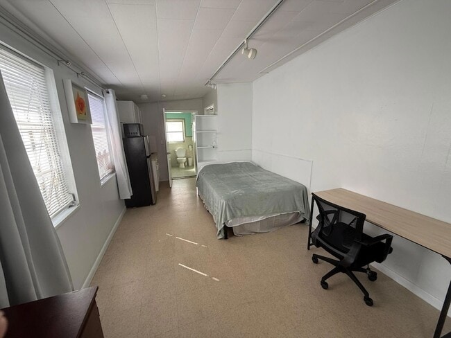 Photo - 605 E Coast Ave Townhome