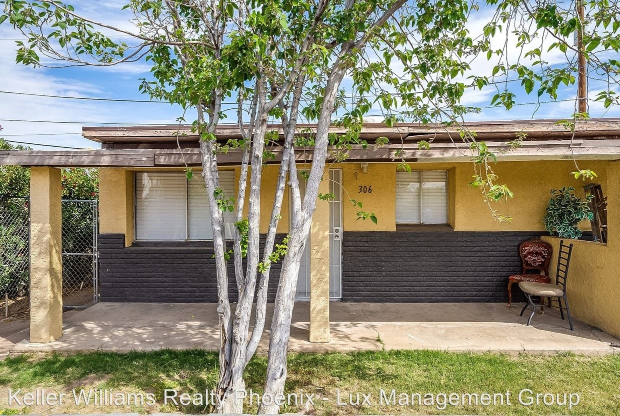 312312 E Kinderman Dr, Avondale, AZ 85323 Room for Rent in Avondale