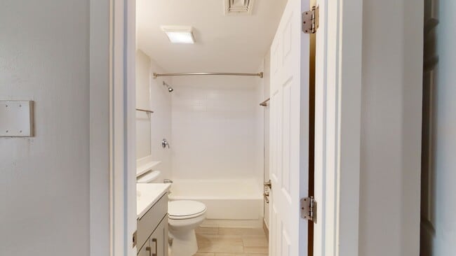 Interior Photo - Garrison Square