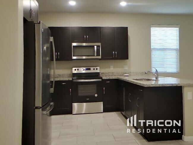 Building Photo - 12568 W Lindbergh Dr