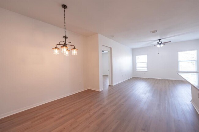 Building Photo - 1407 Brashear Ct