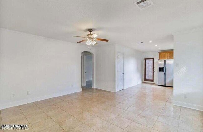 Building Photo - 209 Coles Creek Dr