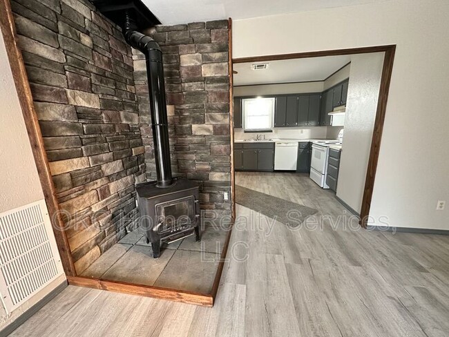 Photo - 1706 Surrey Pl House