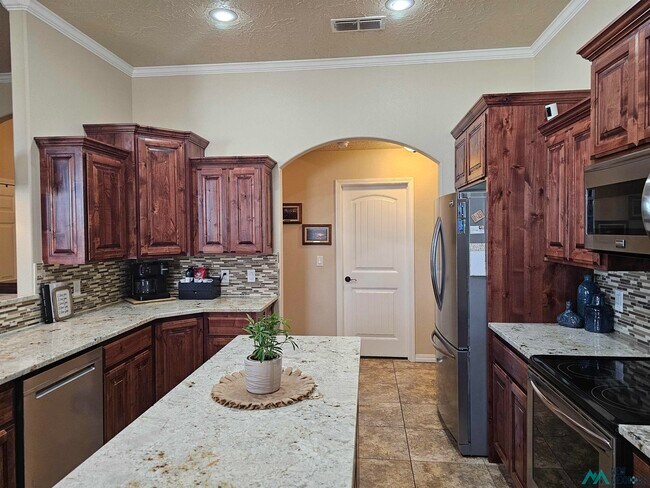 Foto del edificio - 2216 Briggs Ave