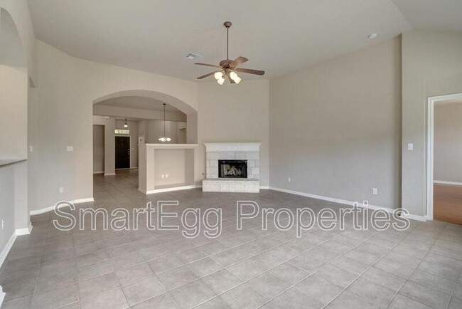 Building Photo - 1007 Linden Loop