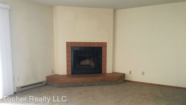Building Photo - 39 Cloverview Dr