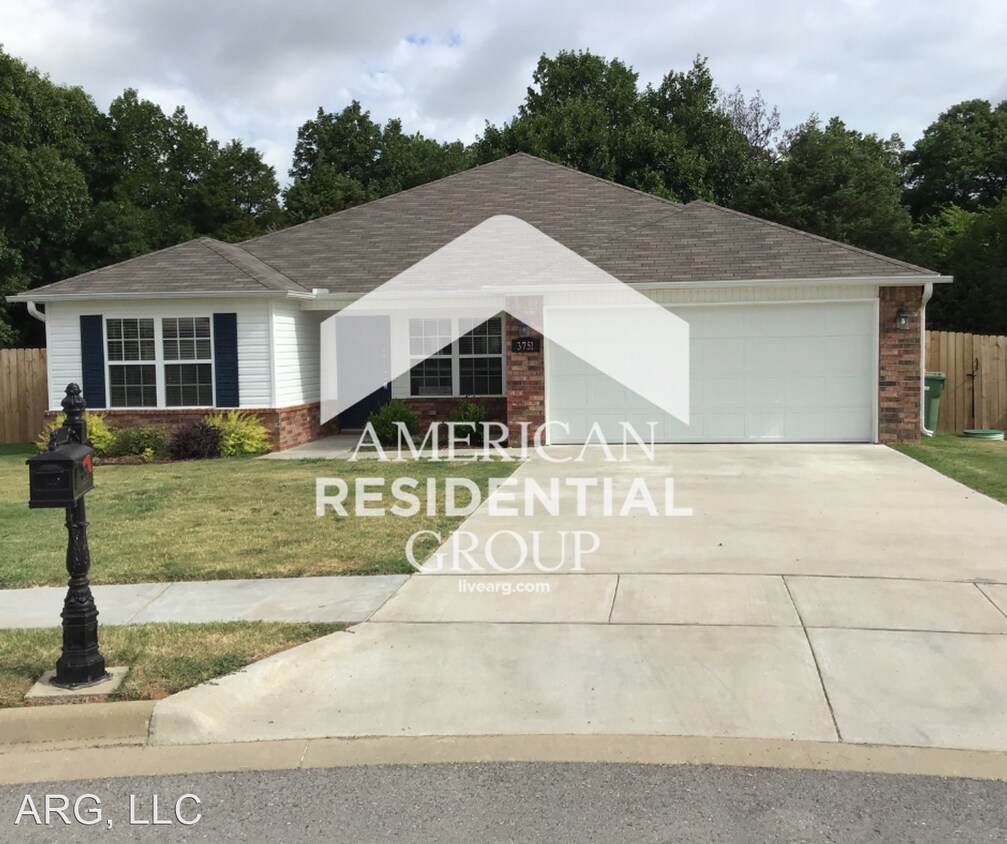 Foto principal - 4 br, 2 bath House - 3751 Alliance Drive