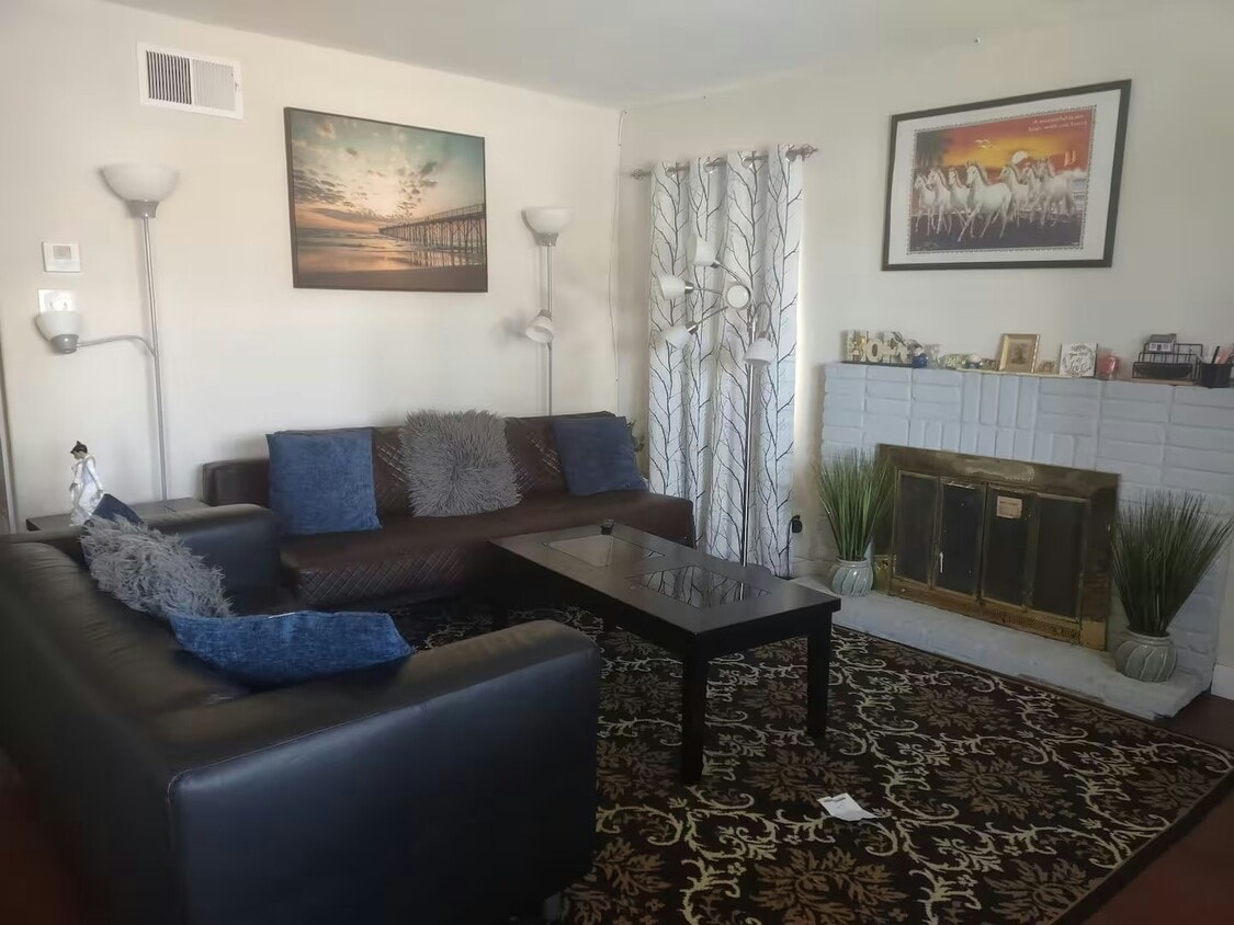 Building Photo - 936 Lucia Ct