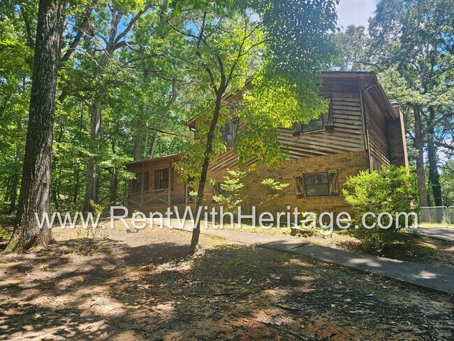 Foto del edificio - WOW! GORGEOUS HOME / PARTIAL FINISHED BASEMENT / RESORT STYLE POOL/ ALEXANDER HIGH SCHOOL