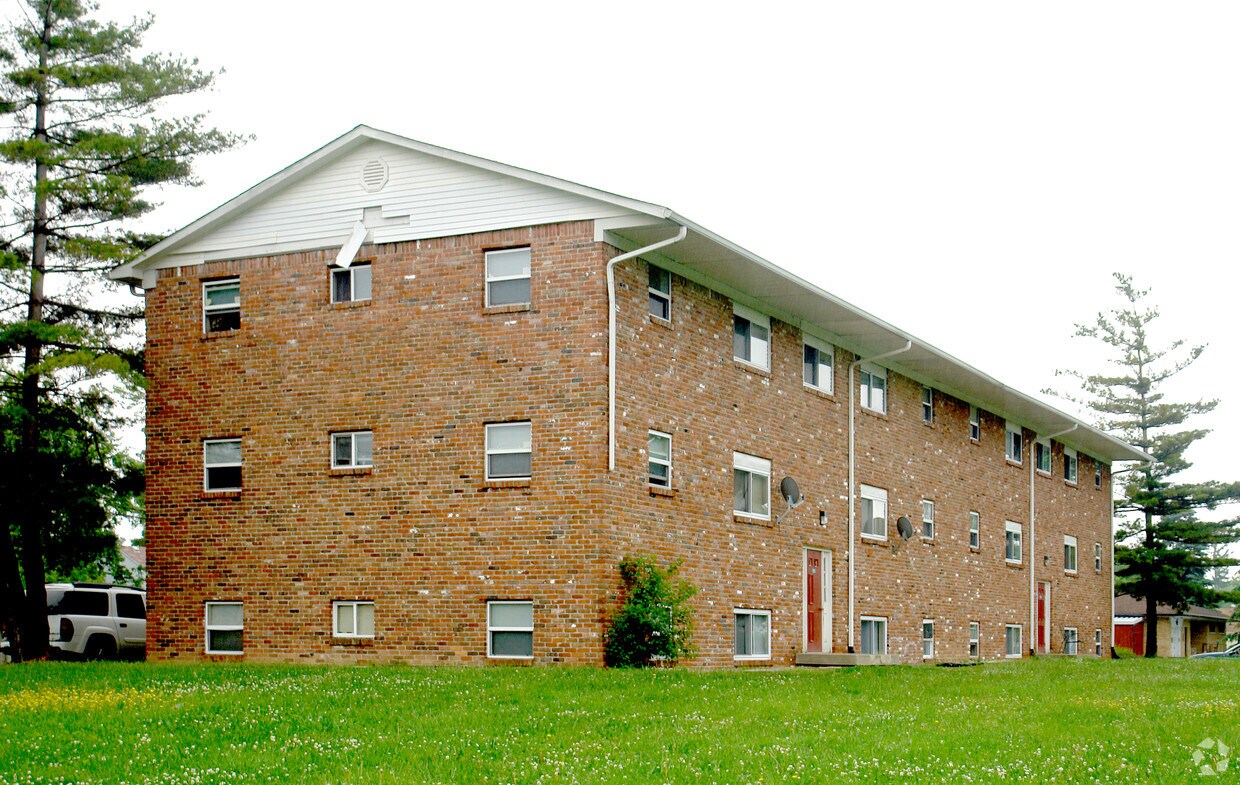 1991 Campbell Ave, Indianapolis, IN 46218 Apartments in Indianapolis