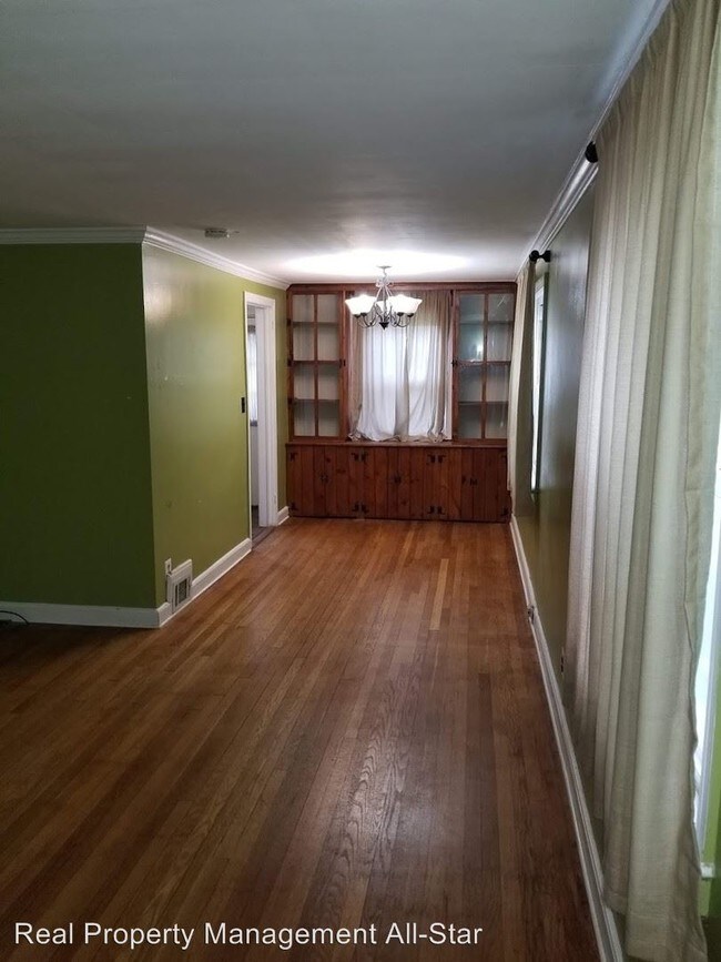 Building Photo - 2 br, 1 bath House - 607 Crescent Drive