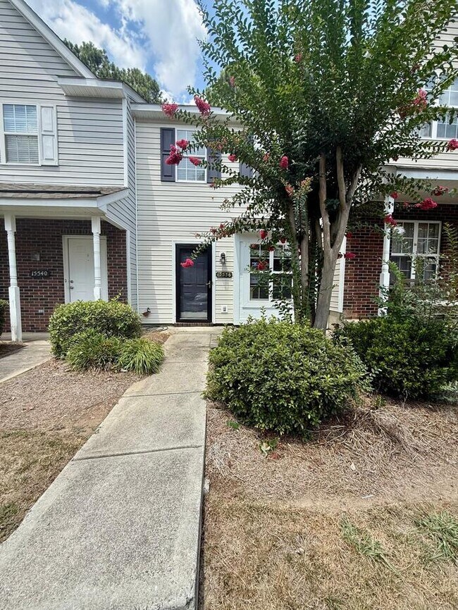 Foto del edificio - 15536 Asterwind Ct