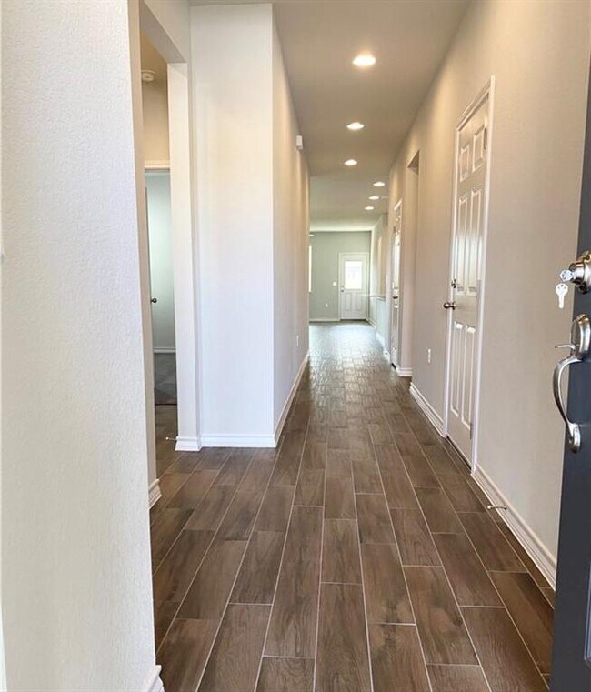Building Photo - 12009 Pino Alto Dr