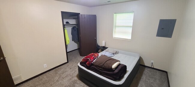 Building Photo - 6217 N 28th Street Ter