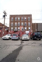 Building Photo - 14 Washington Ave