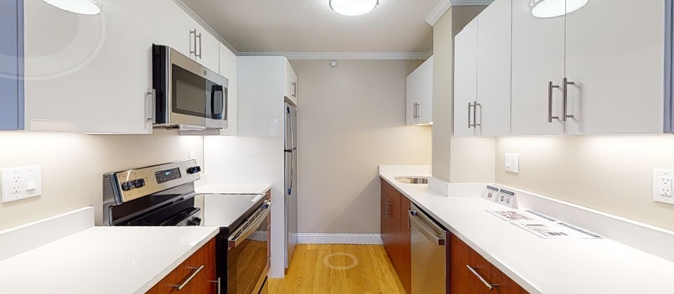 Photo - Regency Plaza Apartments