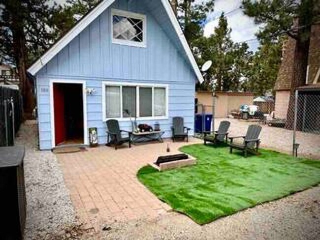 Foto del edificio - 2 Bedroom Lodge- Pet Friendly- Fenced Yard