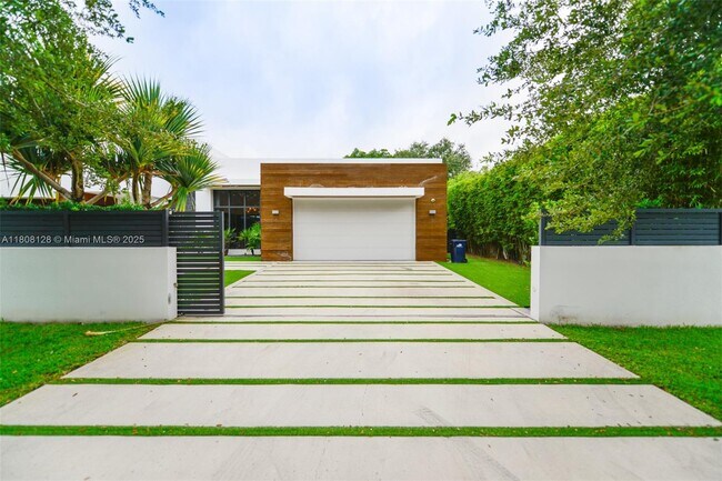 Foto del edificio - 7940 SW 58th Ct