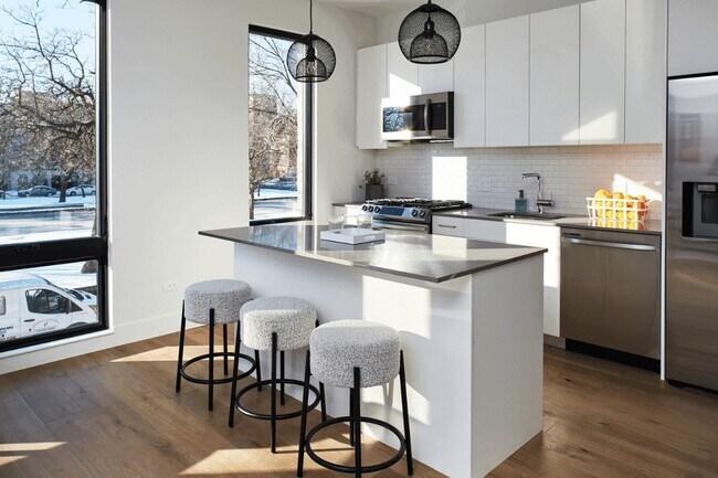 Foto del edificio - 1847 N Humboldt Blvd