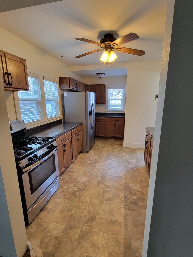 2143 S 68th St, West Allis, WI 53219 House Rental in West Allis, WI