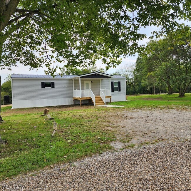 Foto del edificio - 67930 Wintergreen Rd