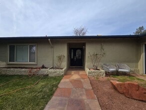 Building Photo - 15 Last Wagon Cir