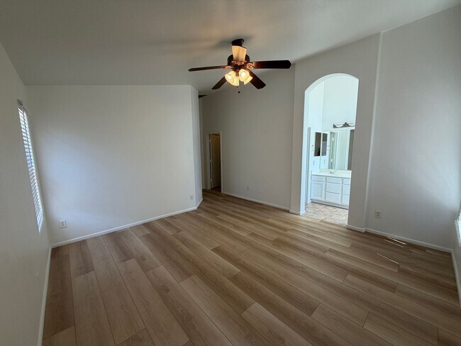 Building Photo - 1225 N 159th Dr