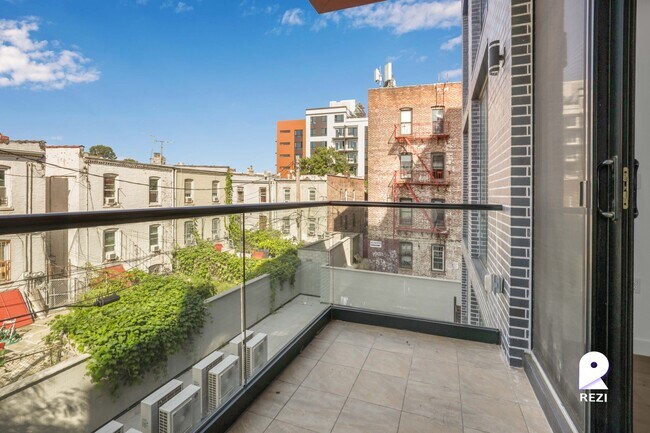 Foto del edificio - 148-37 88th Ave