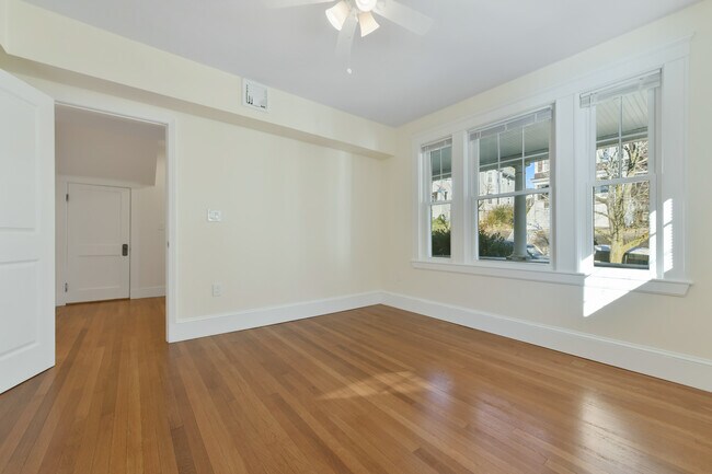 Foto del edificio - 48 Manthorne Rd