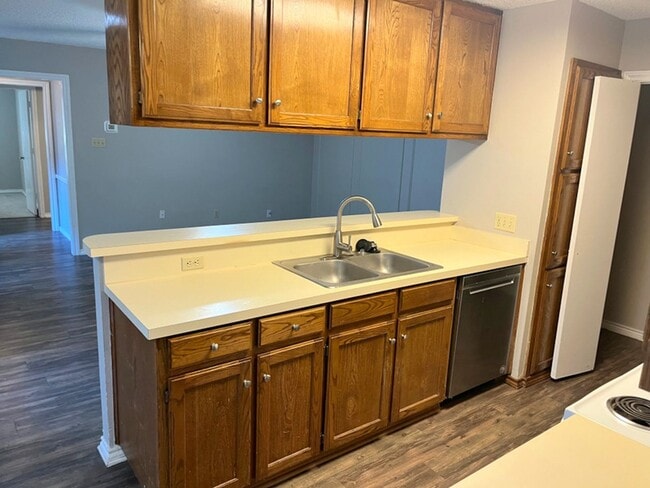 Building Photo - 2317 Kingsford Court, Arlington