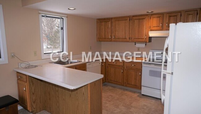 Foto del edificio - 2704 Norwich St