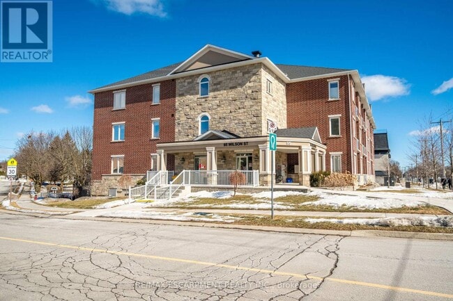 Building Photo - 95-295 Wilson St W