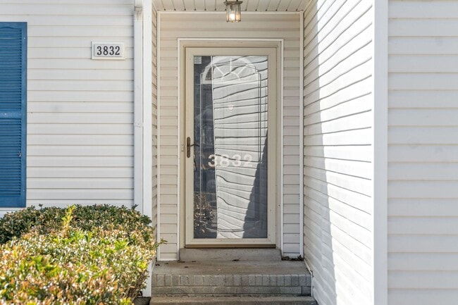 Building Photo - 3832 Cannondale Dr