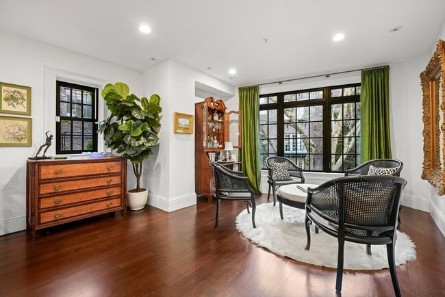 Building Photo - 3 Mount Vernon Square