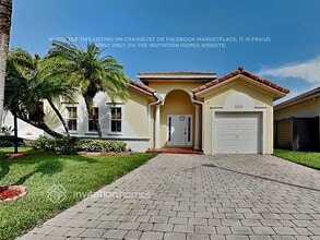 Building Photo - 13614 SW 124th Avenue Rd