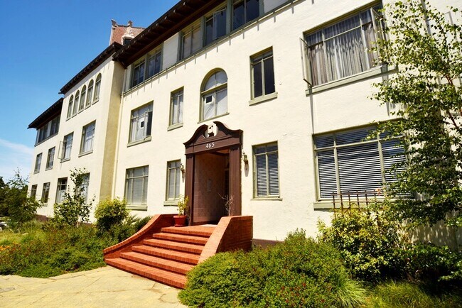 Building Photo - 465 Bellevue Ave